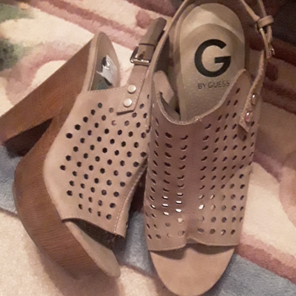 Shoes - Picture 3 of 3
